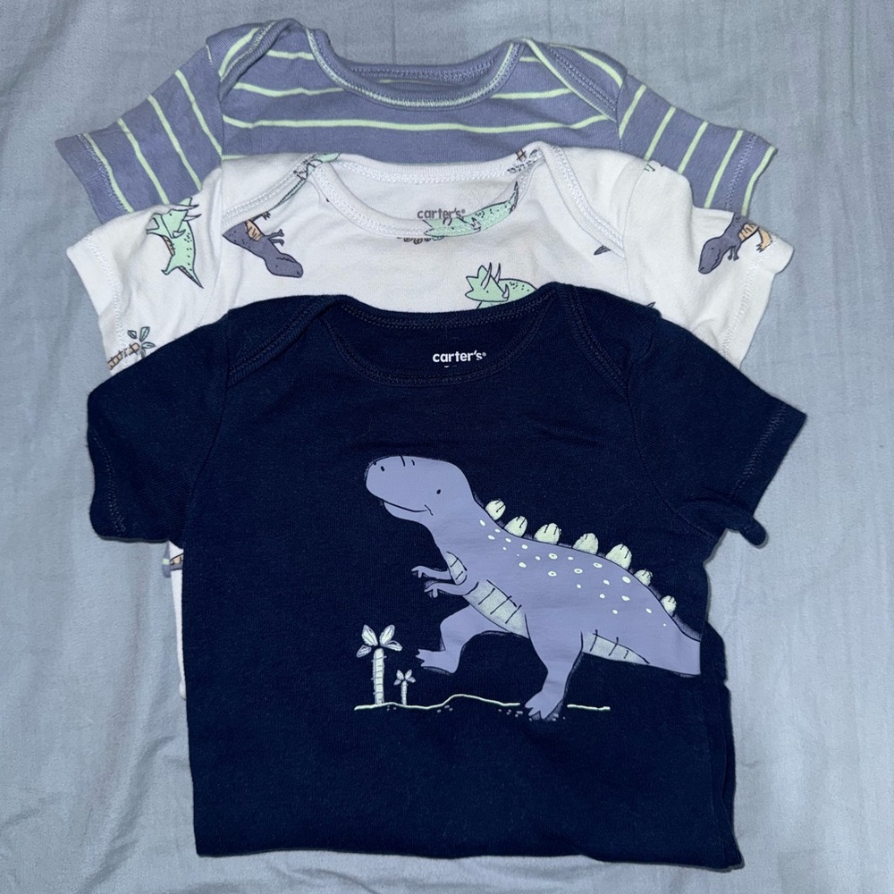 Carter’s Baby Boy 4-Pack Dinosaur Short Sleeve Cotton Bodysuits 18 Months - Picture 4 of 4